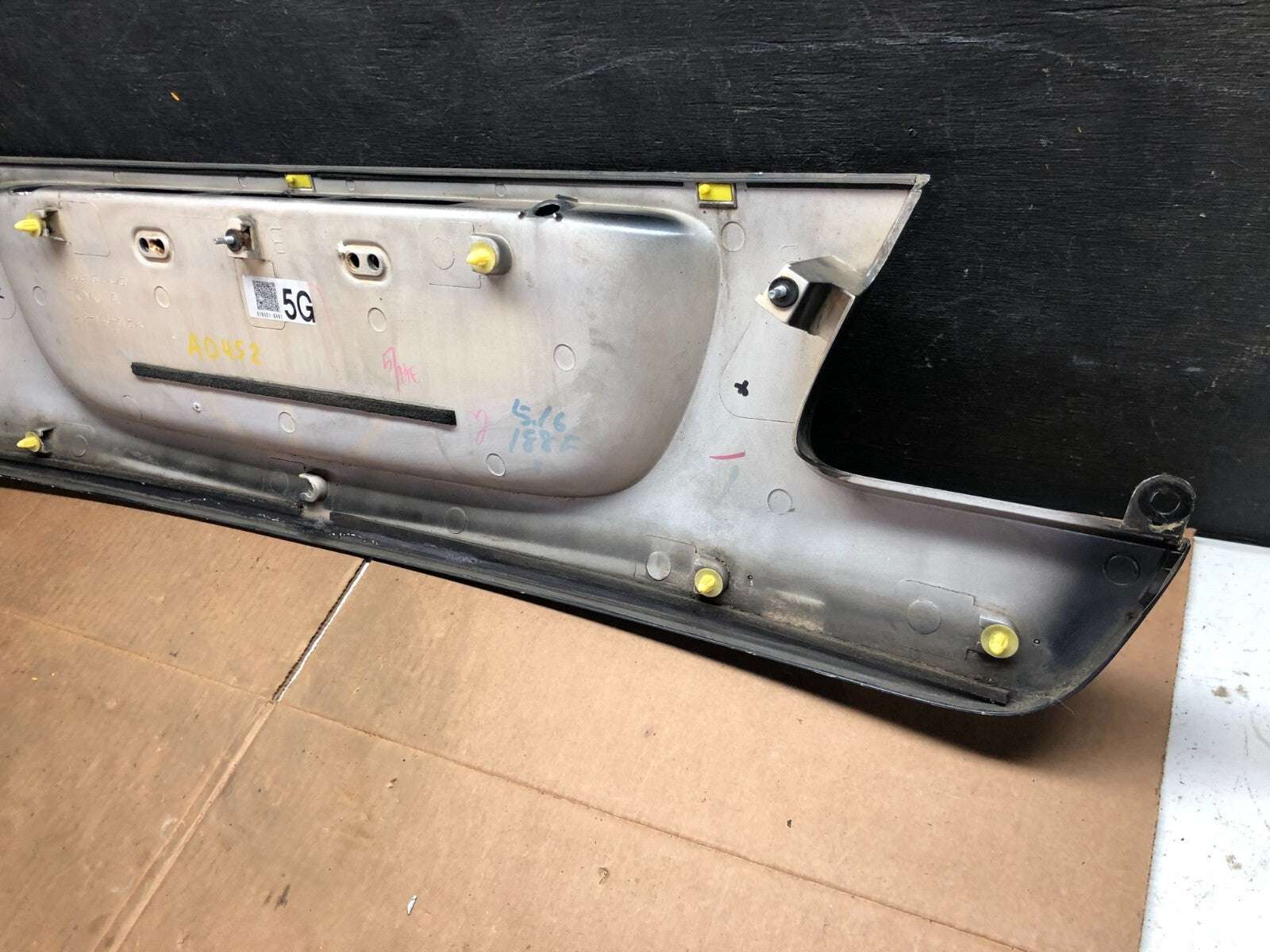 2007 to 2011 Lexus GS350 Trunk License Plate Trim Panel Cover 76801-30140 A04526