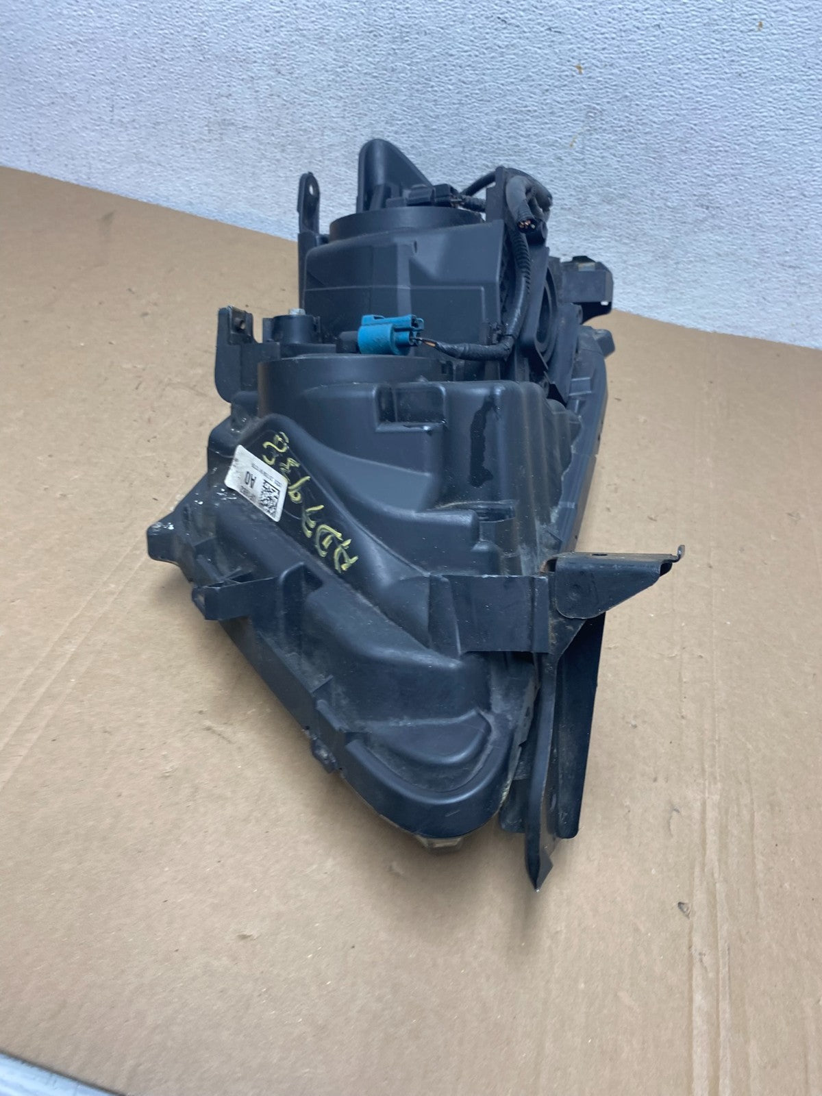 2011 to 2013 Honda Odyssey Front Right Passenger Headlight Halogen AD7938 DW8