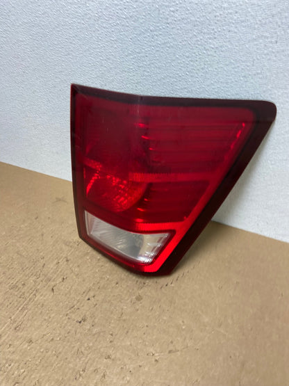 2007 to 2010 Jeep Grand Cherokee Right Passenger Tail Light AC1551 LK1
