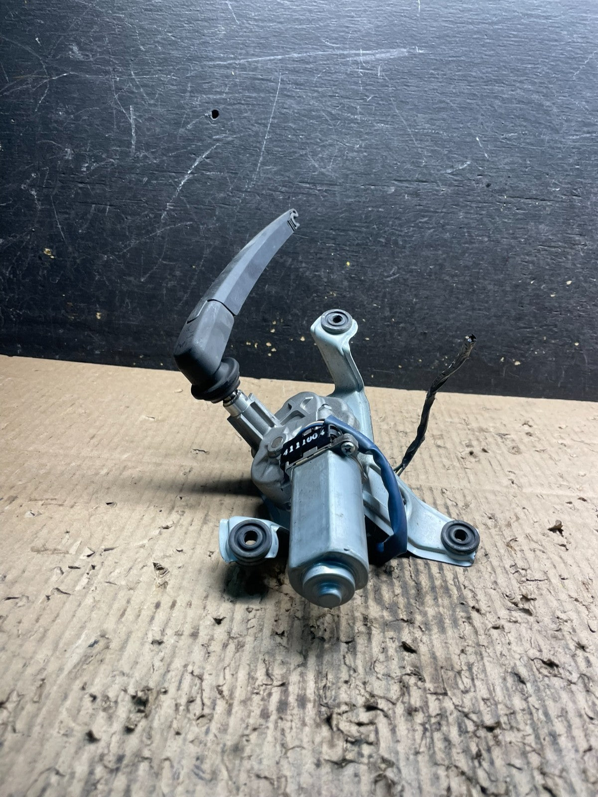 2011 - 2013 Kia Sorento Rear Glass Windshield Wiper Motor u9168 DG2