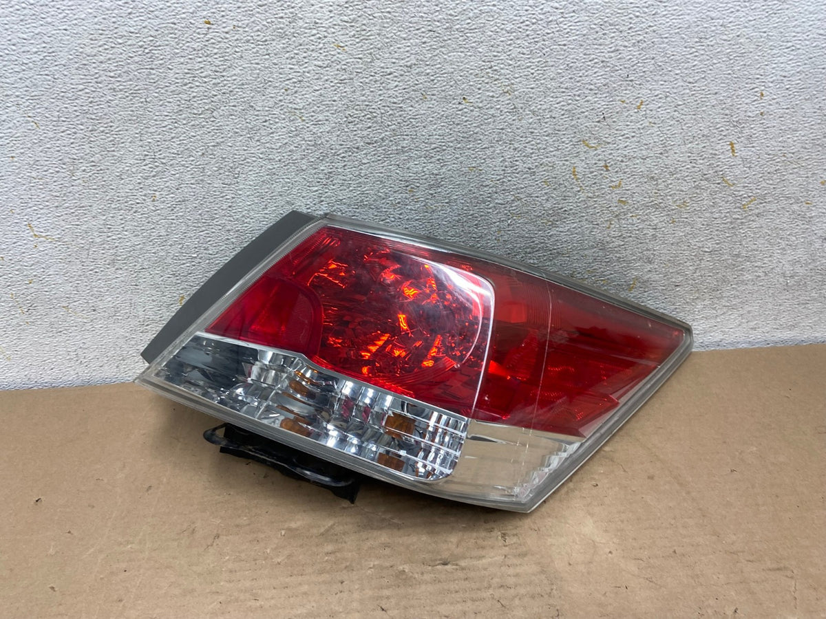2008 to 2012 Honda Accord Sedan Tail light Right Passenger RH Side AH9467 LK0