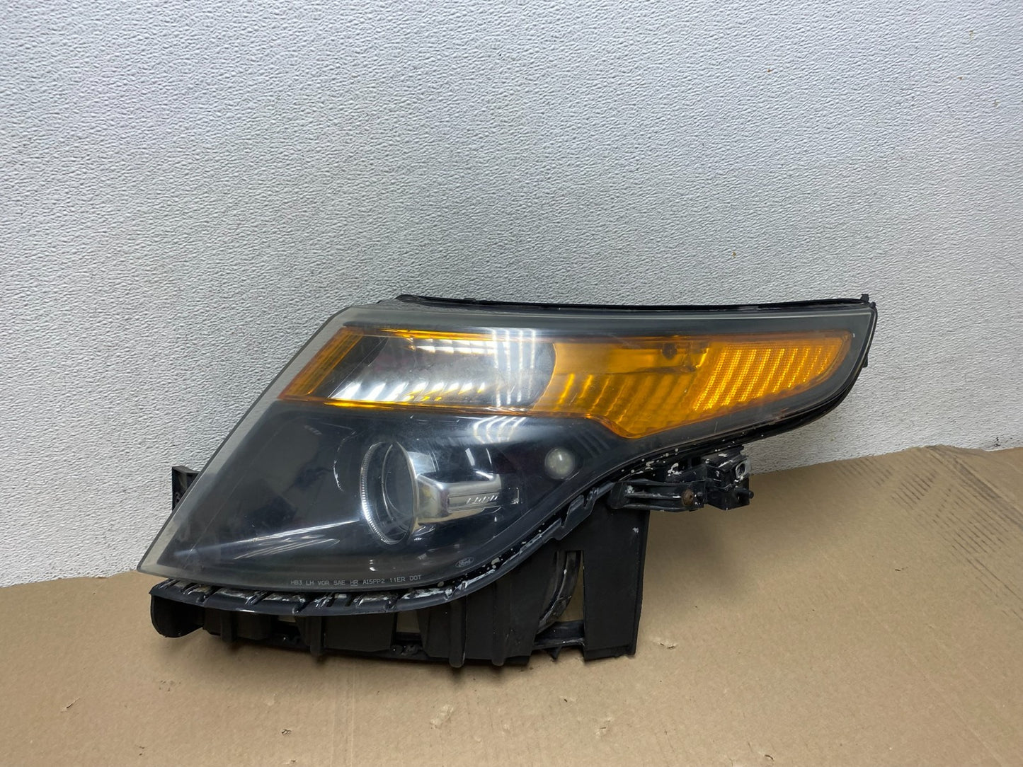 2011 to 2015 Ford Explorer Police Left Driver LH Halogen Headlight AG6821 DW0