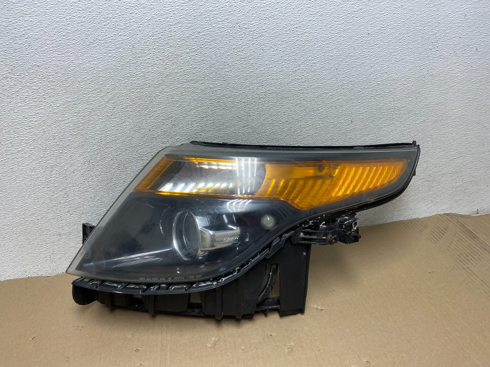 2011 to 2015 Ford Explorer Police Left Driver LH Halogen Headlight AG6821 DW0