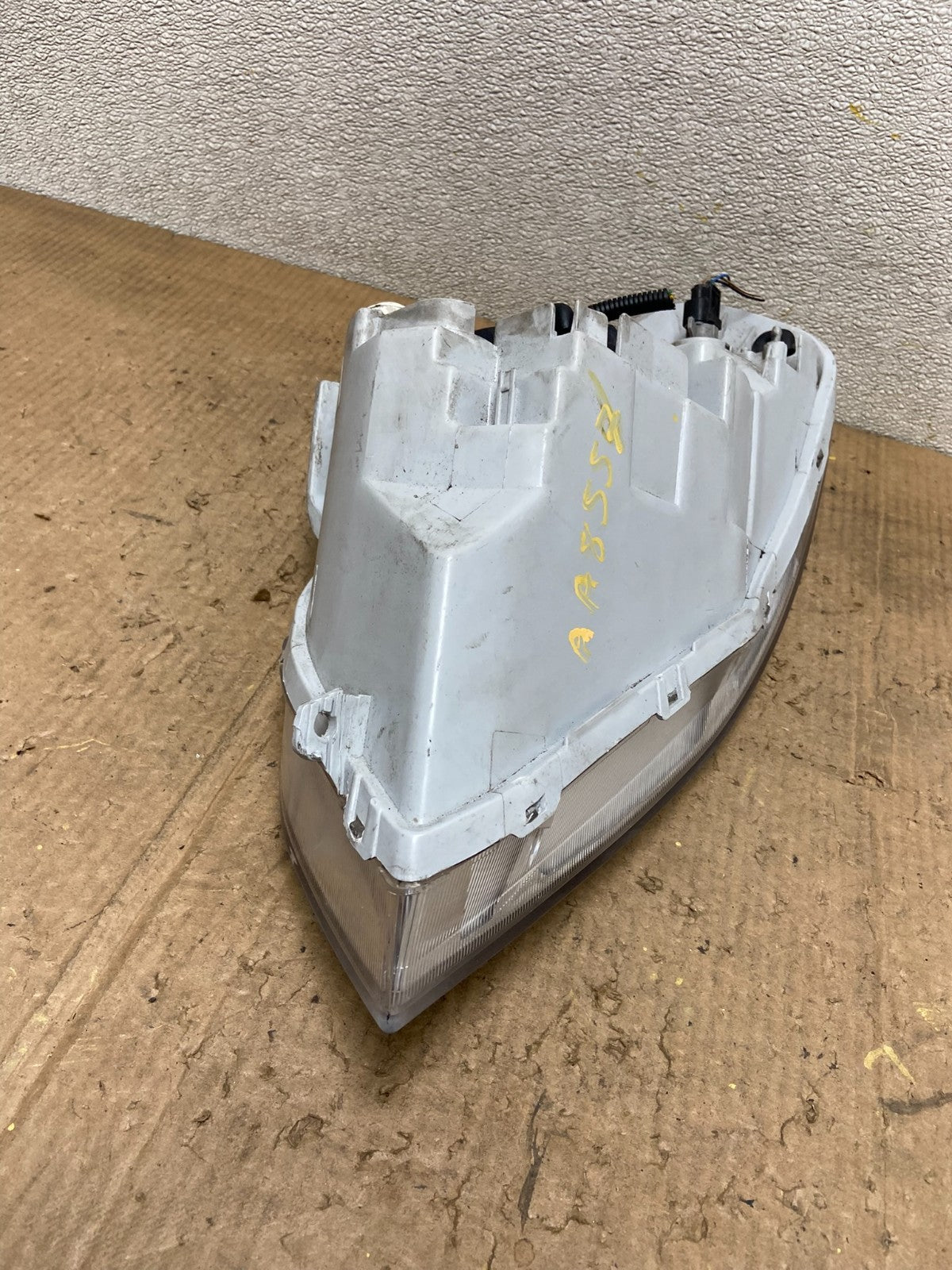 2007 - 2011 Chevrolet Aveo Ntbk Right Passenger Headlight Halogen AA8557 DG7