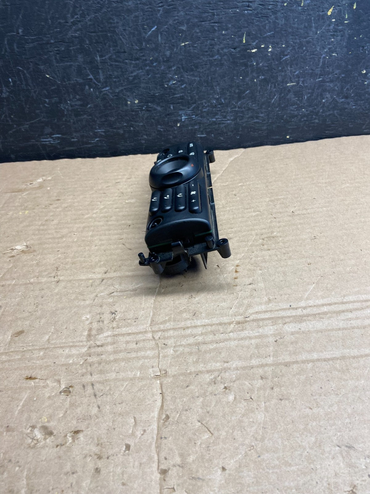 2004 to 2008 Mini Cooper S R50 AC Heater Climate Control AF2032 DW2