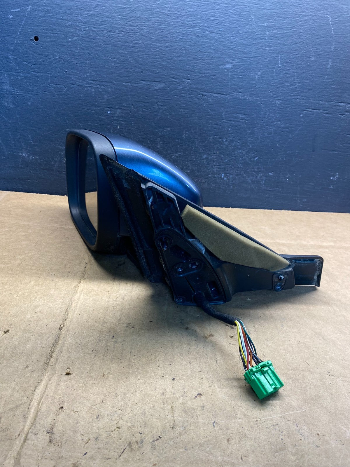 2007 to 2014 Volvo XC90 Left Driver View Door Trn Signal Mirror AD3717 DW6