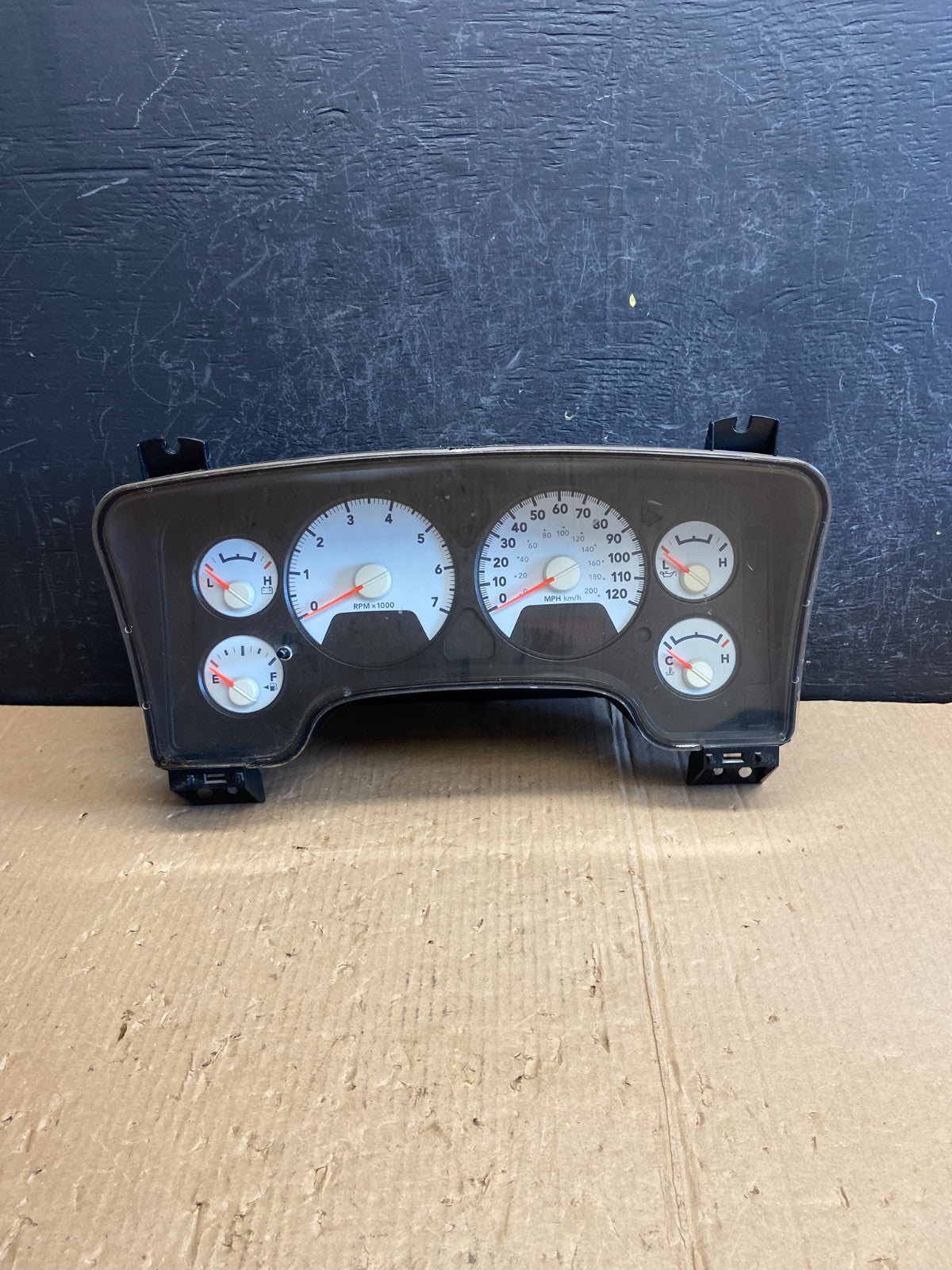 2007 Dodge Ram 1500 Instrument Speedometer Gauge Cluster AE4127 DG0