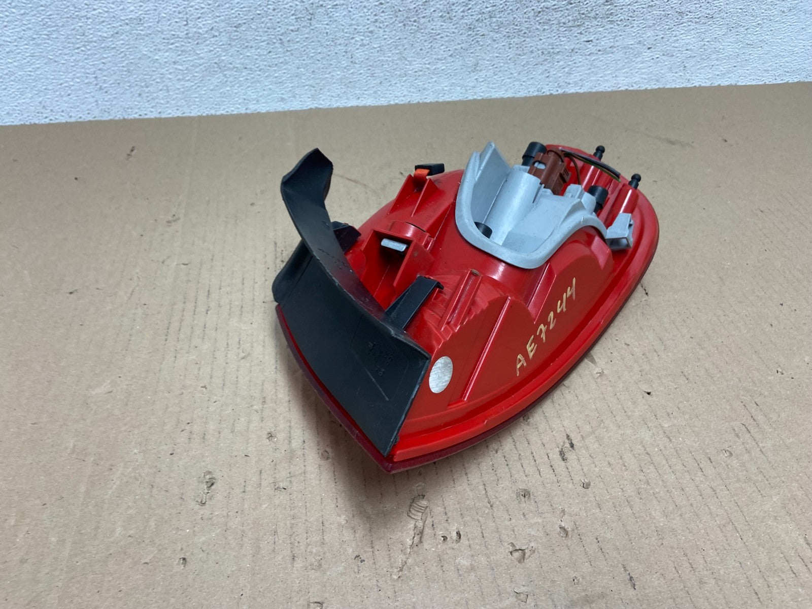 2009 to 2012 Audi A4 Avant Wagon Left Driver Side Tail Light AE7244 DW5