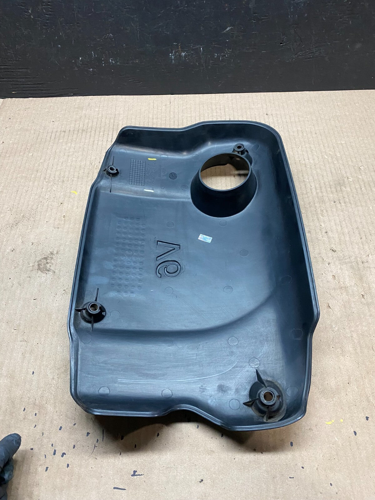 2008 - 2010 Kia Optima Rondo 2.7L V6 Engine Motor Cover E4601 PS7