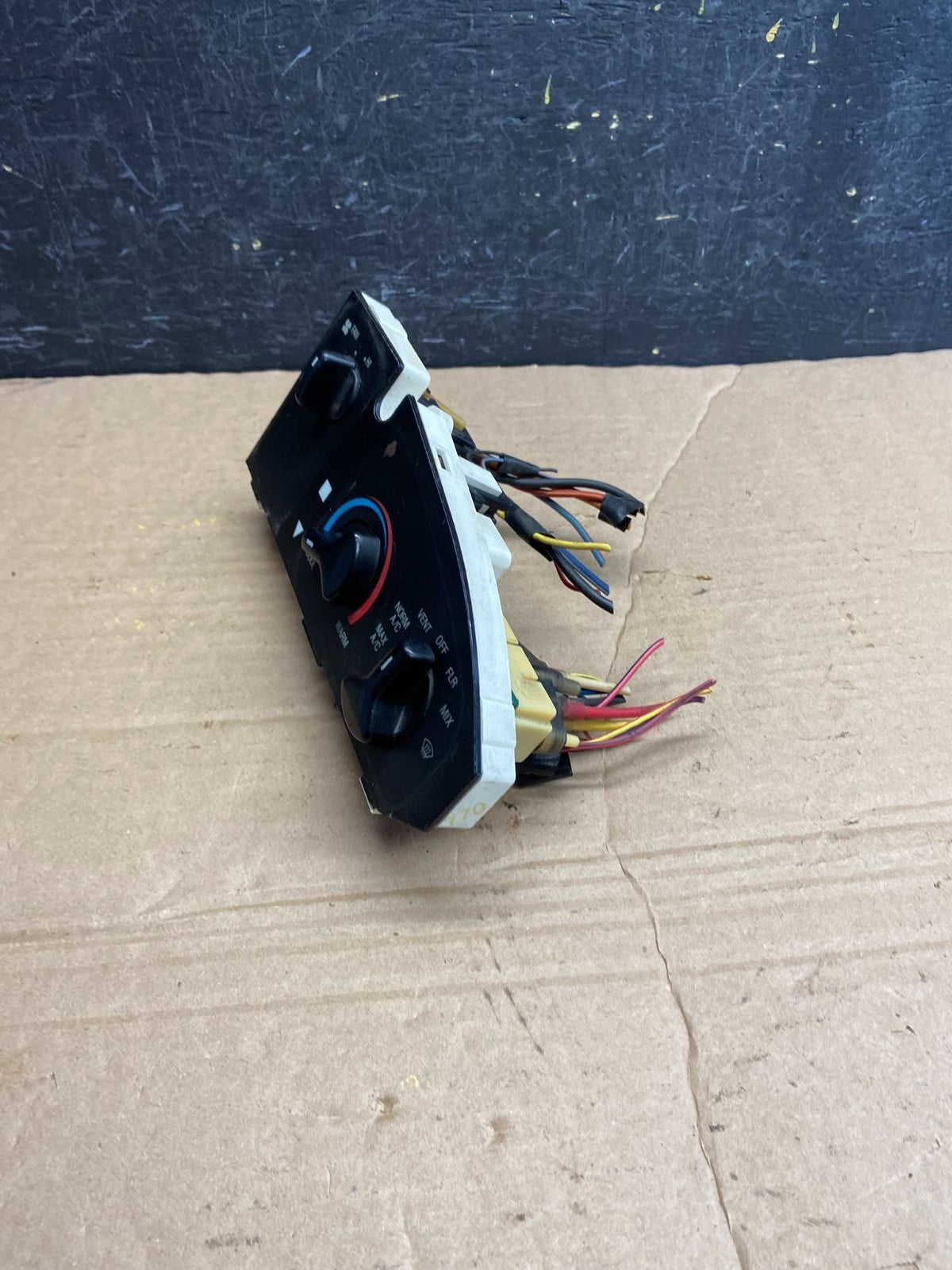 1997-2014 Ford Van Econoline E150 E250 Heater Climate Fan Control AF1887 DG2