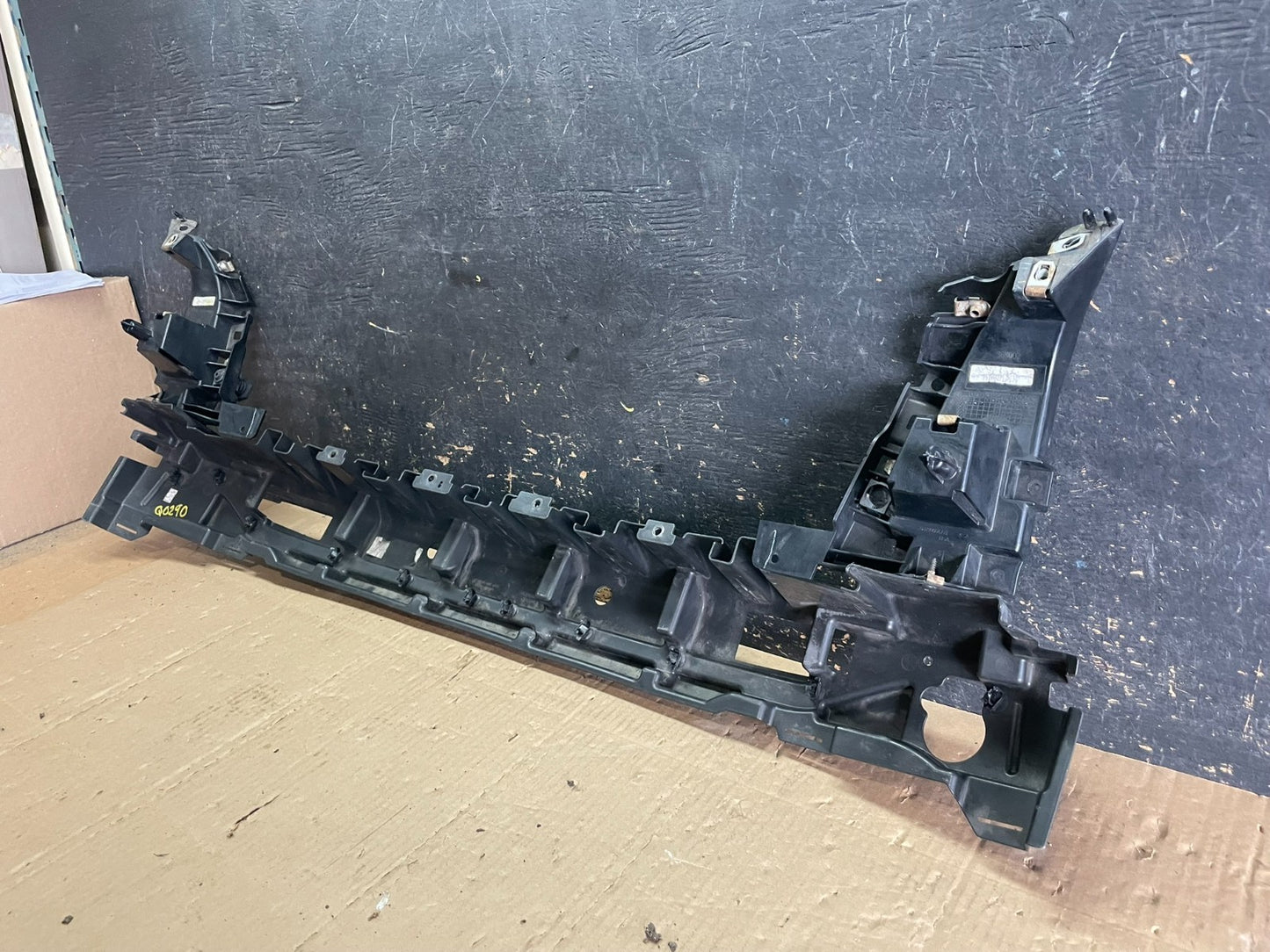 2014-2018 Jeep Cherokee Front Bumper Energy Impact Absorber 68103024AB AA8914 DG5