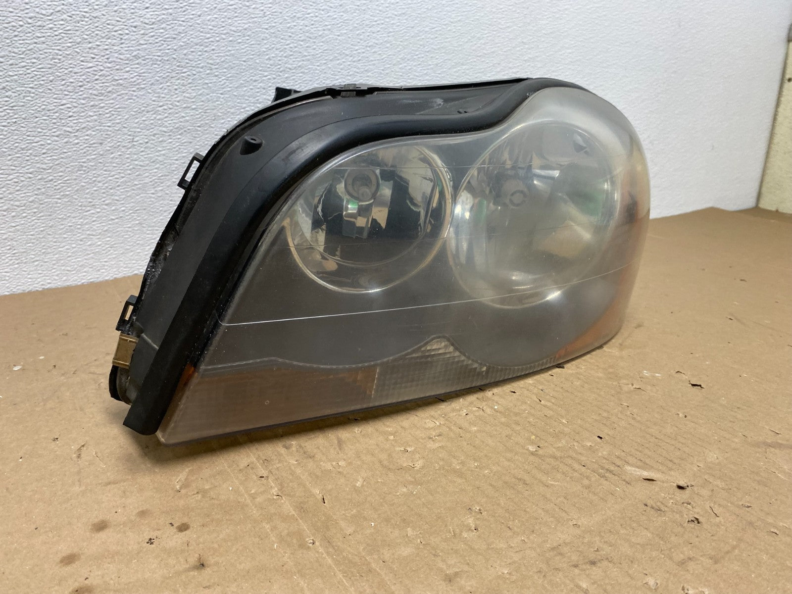2003-2013 Volvo XC90 Left Driver LH Side Halogen Headlight Oem AB6896 DW2