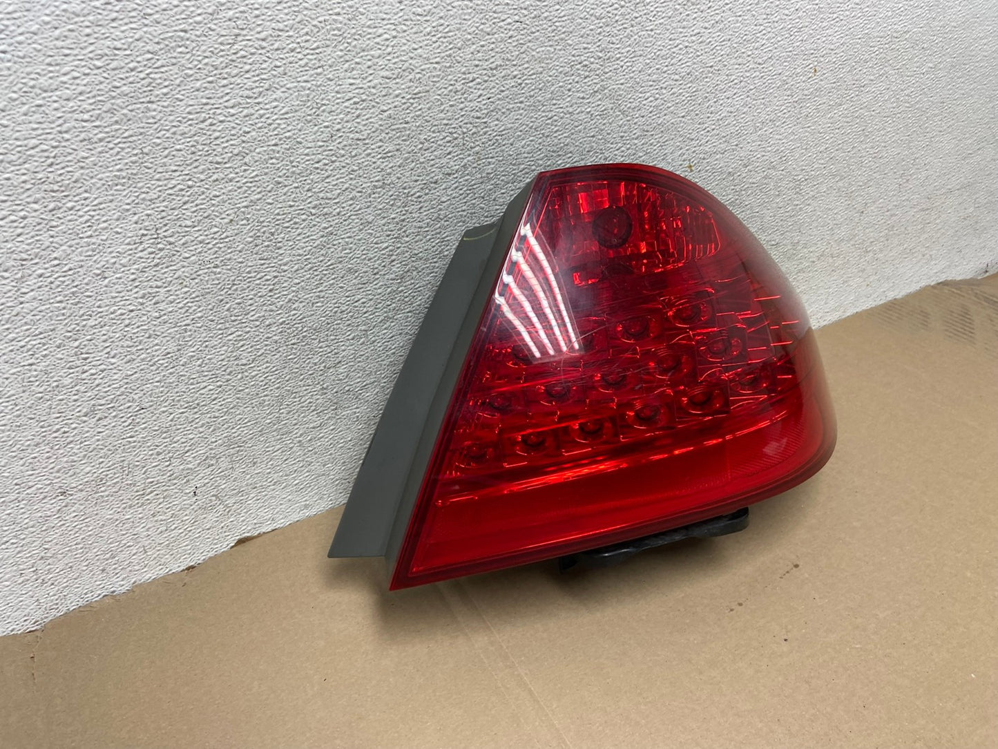 2006 - 2007 Honda Accord Right Passenger Side Tail light AG6803 LK2