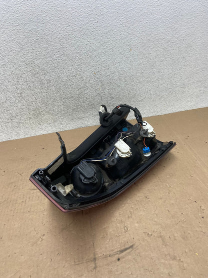2003 to 2007 Cadillac Cts Right Passenger Rh Side Tail Light AG4832 LK6