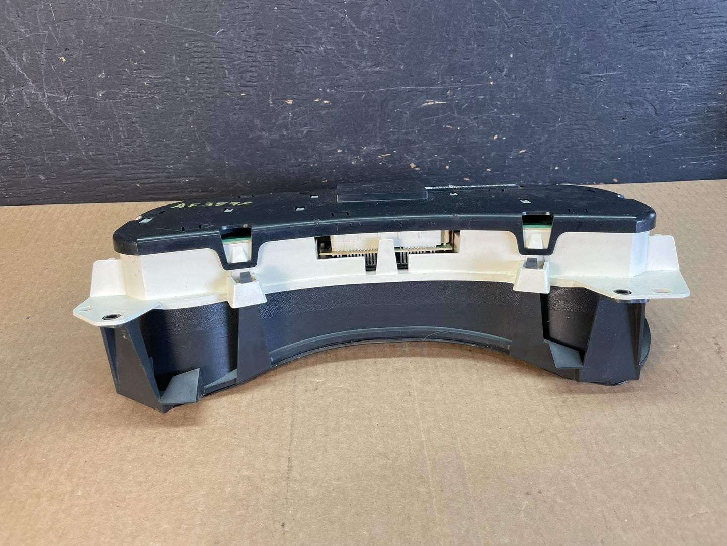 2002 GMC Yukon Speedometer Cluster Gauge AF3592 DG6