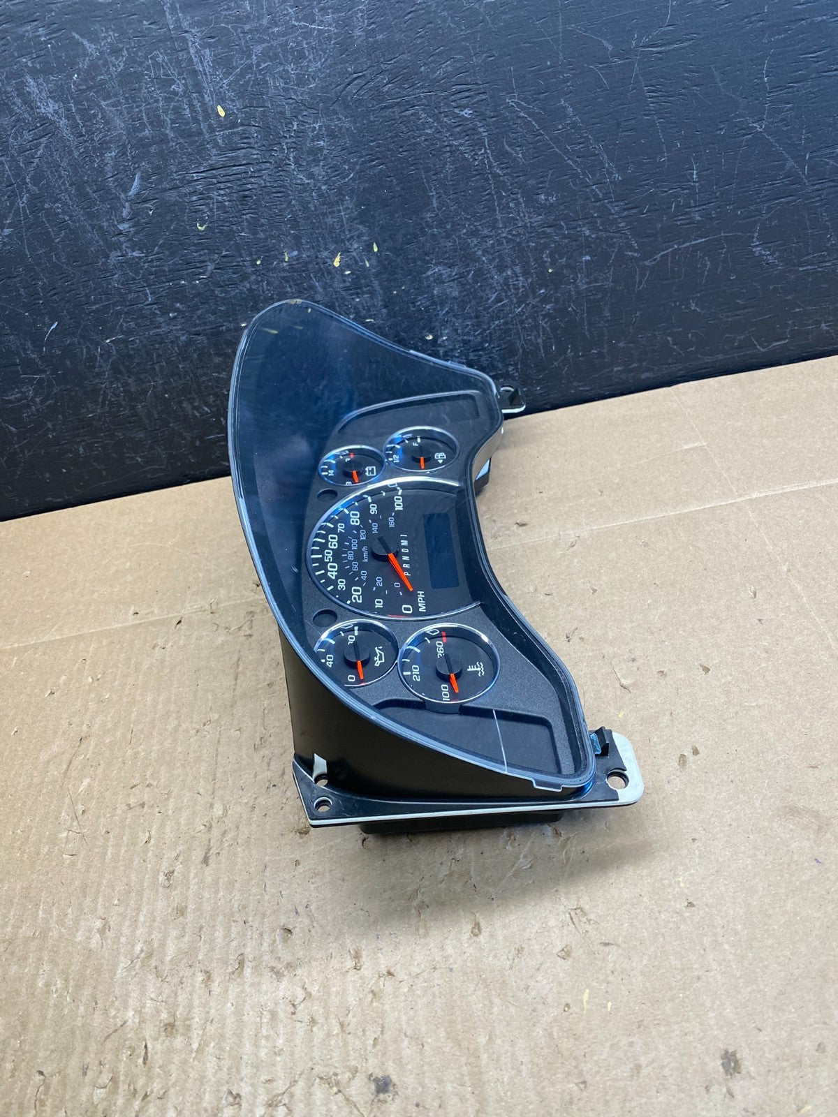 2017 Chevrolet Express 2500 3500 Speedometer Cluster Gauge AC6763 DG1