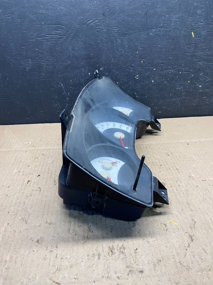 2007 2008 Mitsubishi Raider Speedometer Speedometer Cluster Gauge M6852 DG1