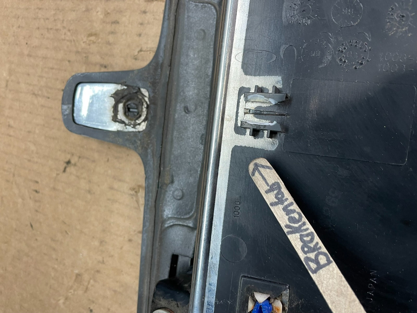 2000- 2002 Lincoln LS Rear Finish Panel Trunk Panel Chrome OEM Y9621  DG10