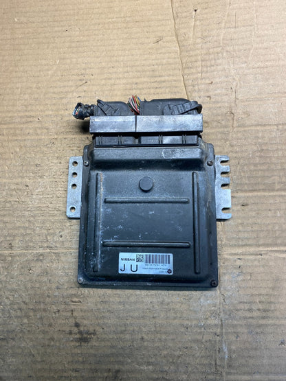 2005 Nissan Pathfinder Engine Control Module ECM MEC35-752 A1 aa5855 DG0