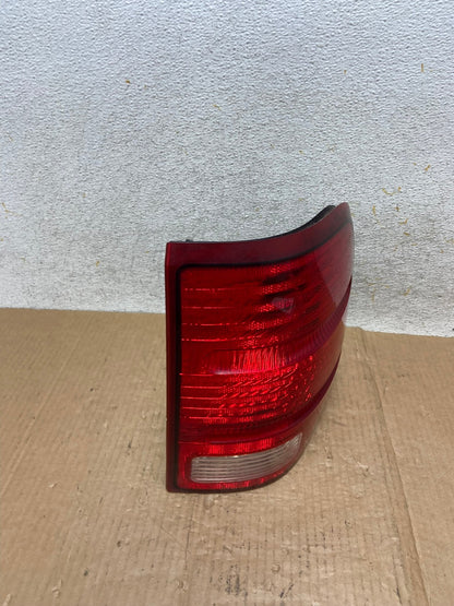 2002 to 2005 Ford Explorer Right Passenger Rh Side Tail light AI5860 LK2