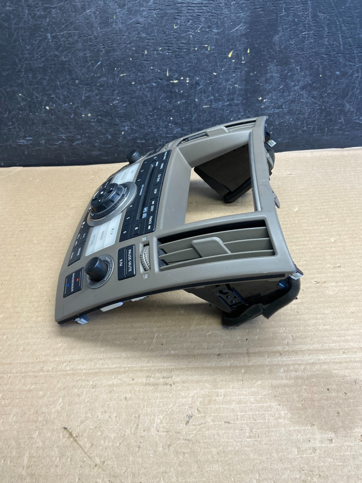 2006 to 2008 Infiniti FX35 Front Radio A/C Heater Switch Control Panel AH1498 DG2