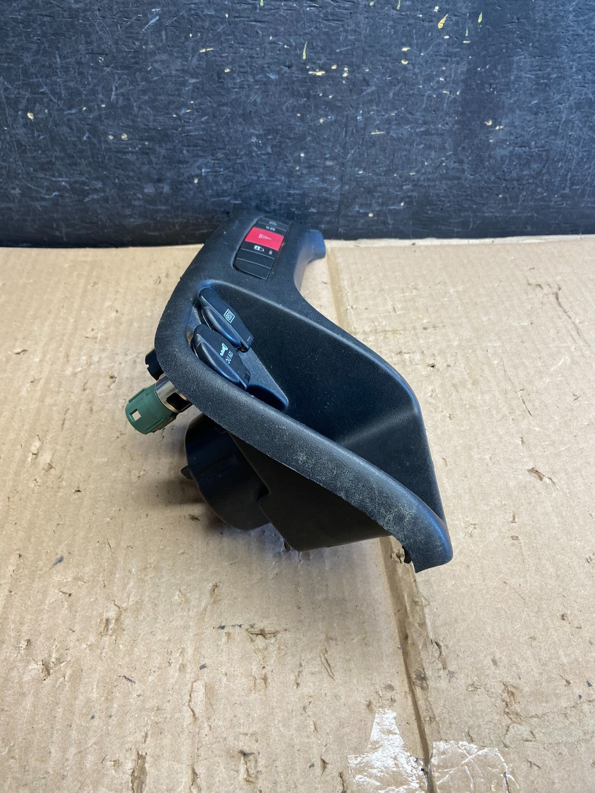 2014-2018 Ram Promaster Front Center Hazard Cover Storage USB Cup Hold AI2849 DW2