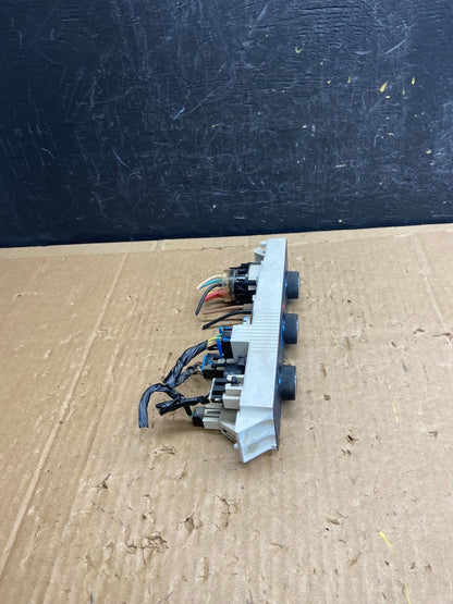 2008-2010 Chevrolet Express 1500 2500 3500 Climate Control Panel ad6878 DG1