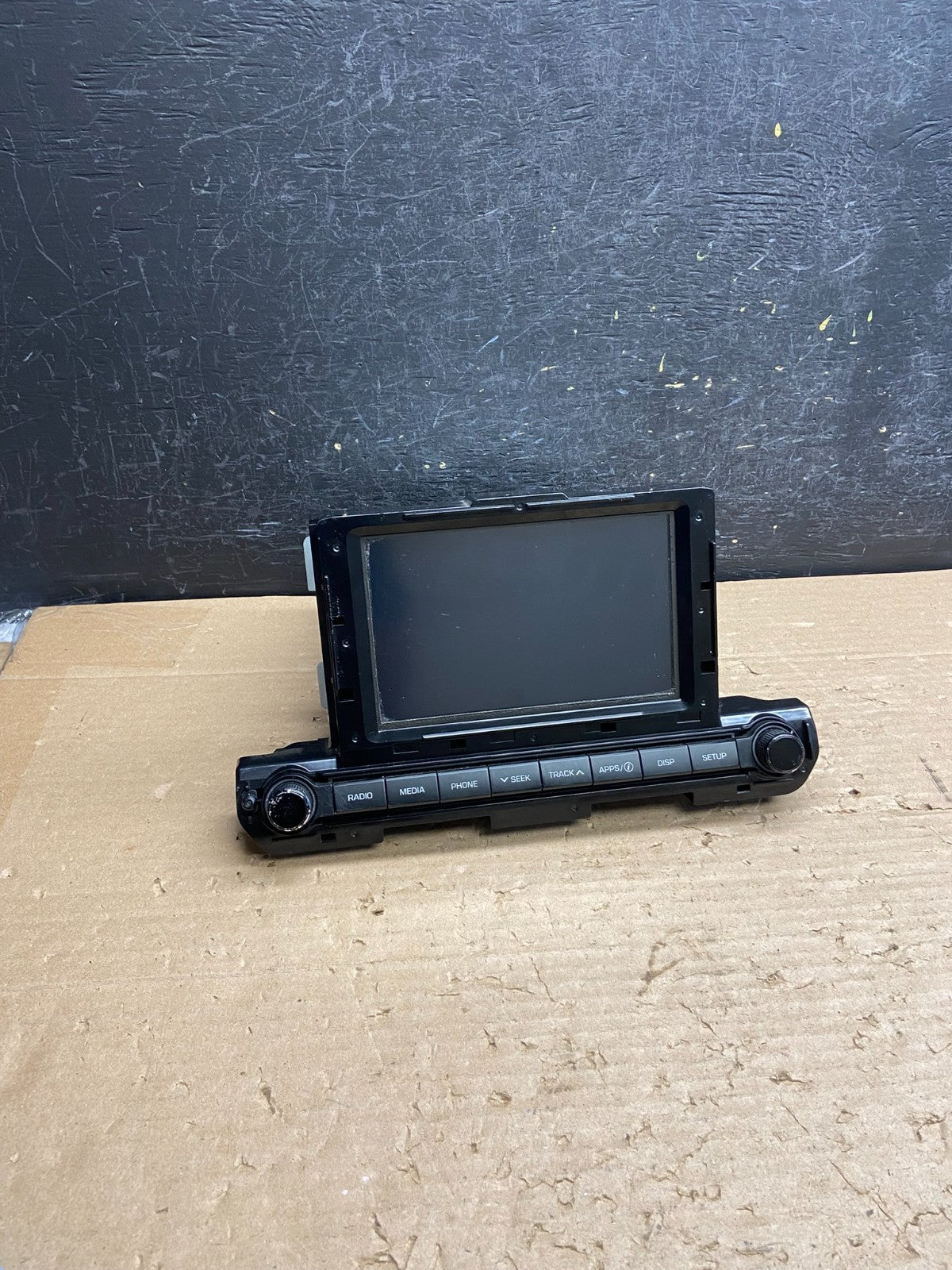 2017 to 2018 Hyundai Elantra Radio Clock Digital Player FM/AM ag8520 DG0