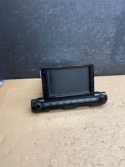 2017 to 2018 Hyundai Elantra Radio Clock Digital Player FM/AM ag8520 DG0