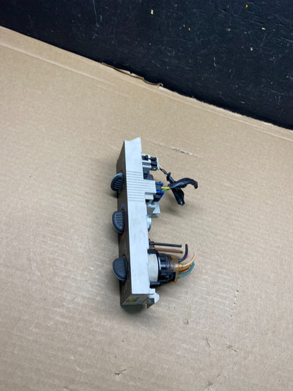2001 - 2007 GMC Chevrolet Express 1500 Climate Control A/C L2171 DG3