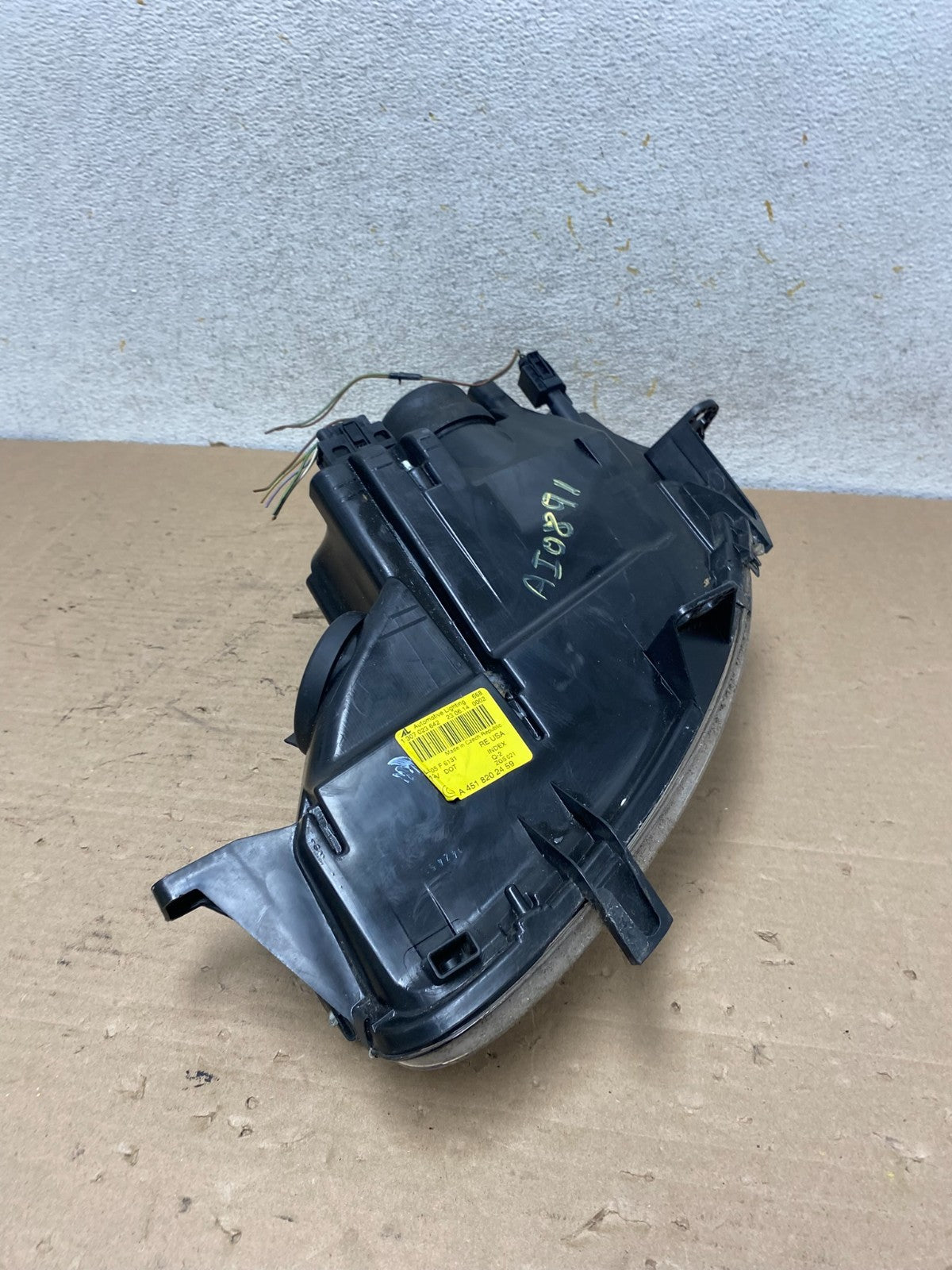 2008 - 2015 Smart Fortwo Right Passenger RH Side Halogen Headlight AI0891 DW7