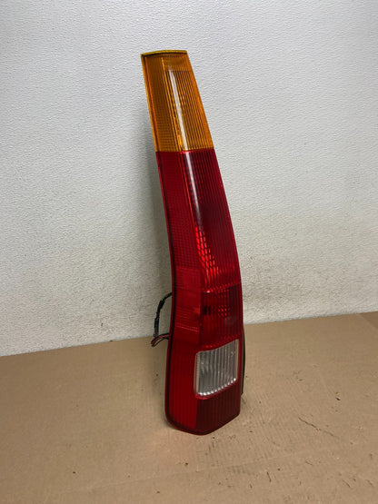 2002 2003 2004 Honda Crv Cr-v Left Driver Lh Tail Light AG5787 DW2