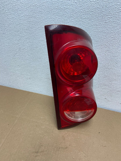 2007 - 2009 Dodge Ram 1500 2500 Right Passenger Rh Side Tail Light AC5584 LK2