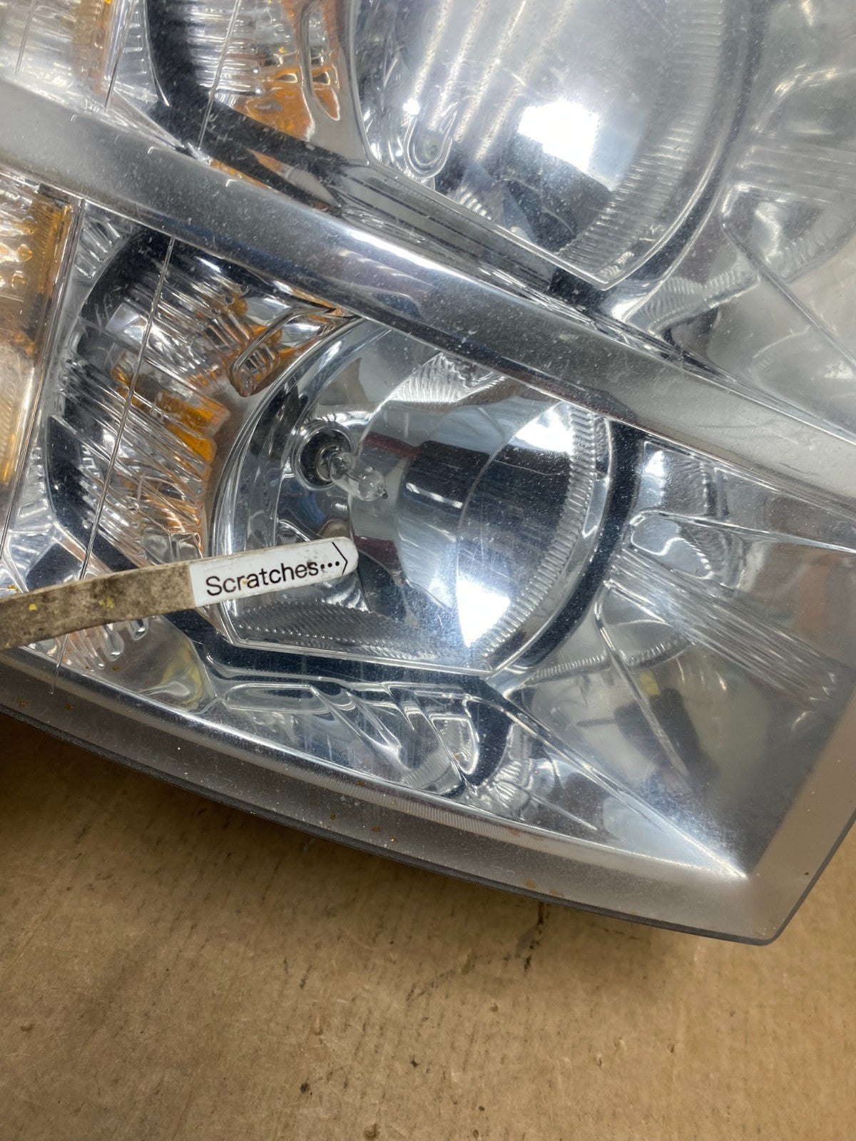 2007 to 2014 Chevrolet Silverado Right Passenger RH Side Headlight AD6100 DW3