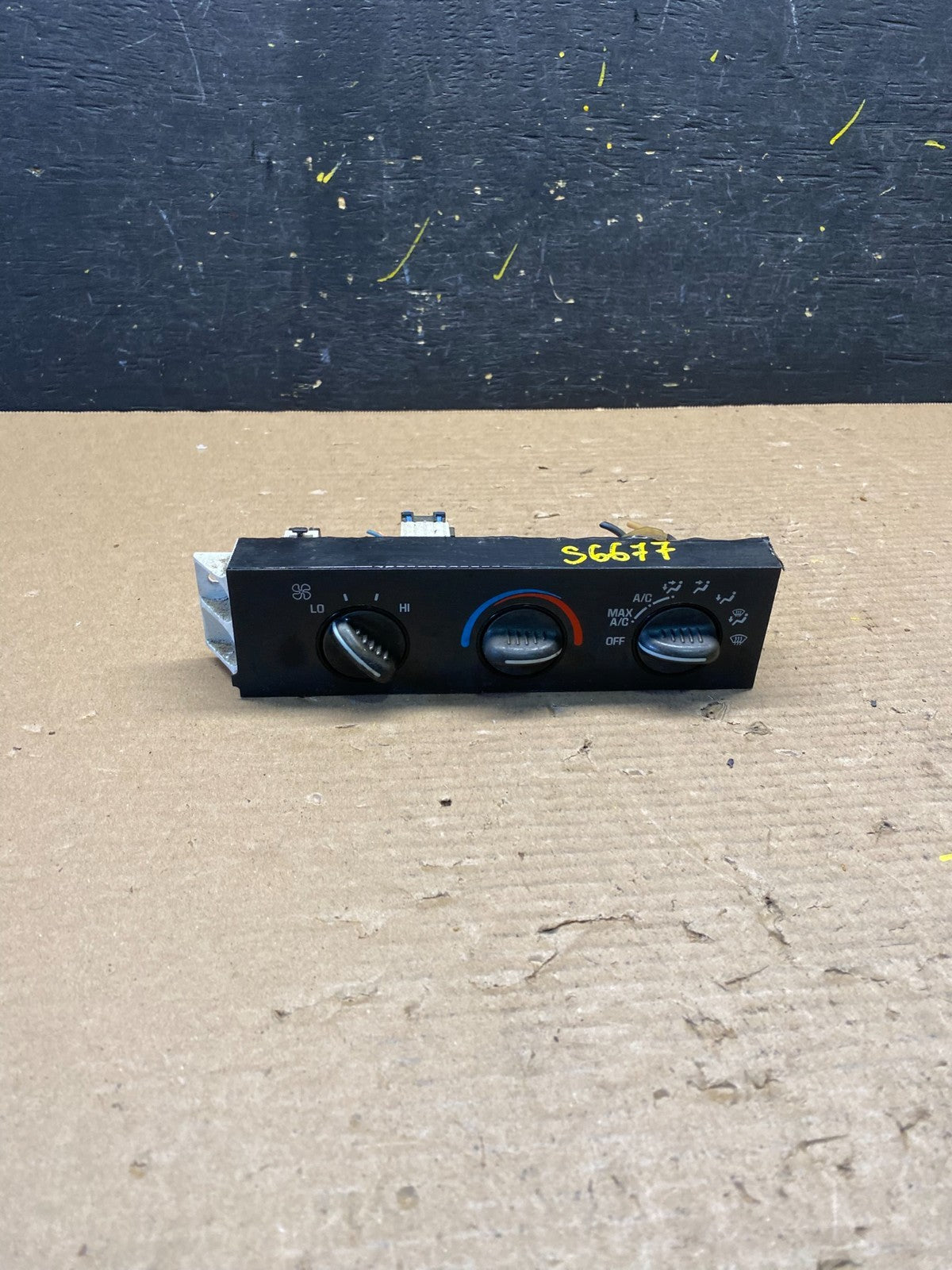 2001 - 2007 GMC Chevrolet Astro Express Climate Control A/C S6677 DG0