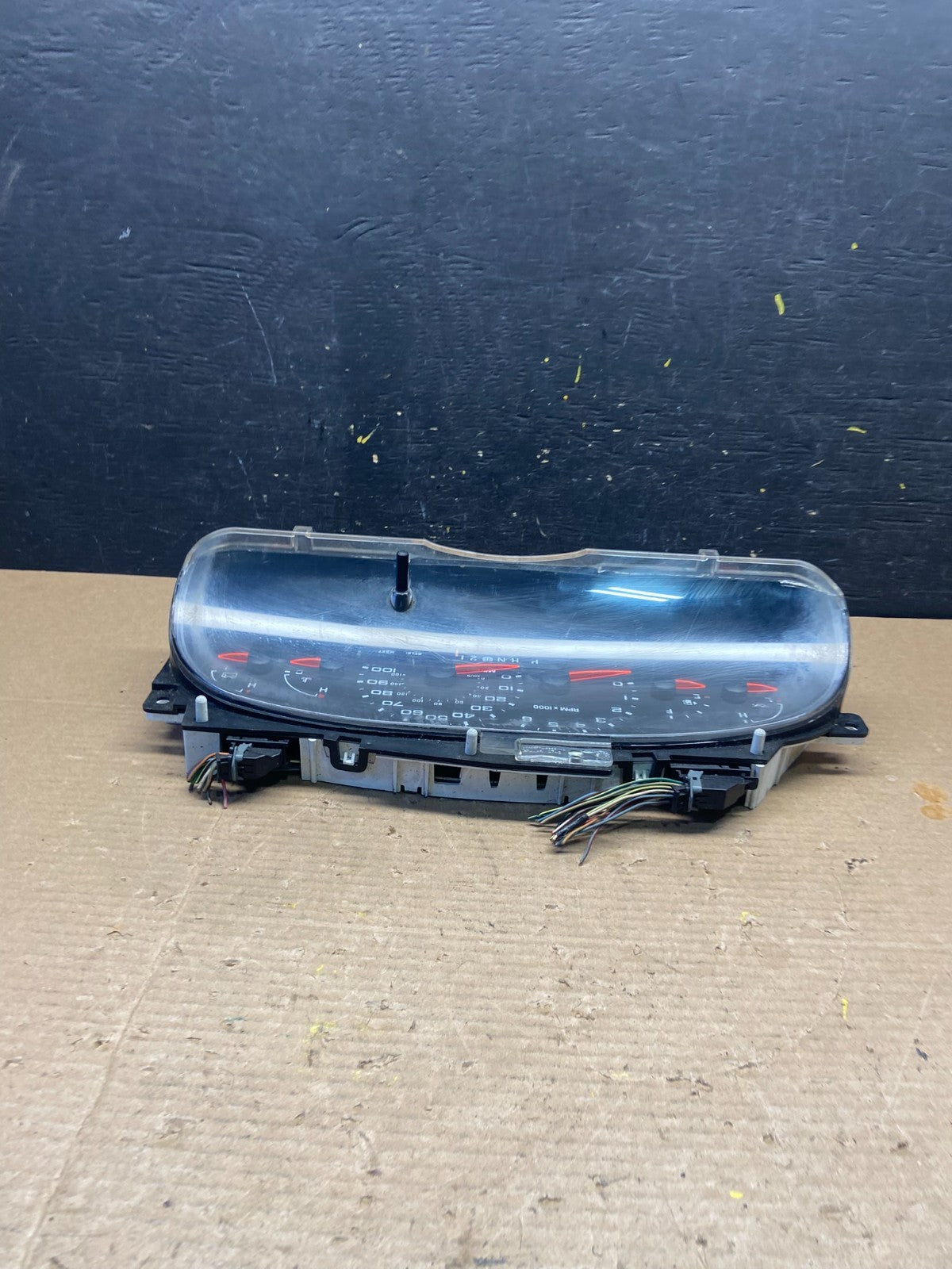 2004 to 2008 Ford E150 E250 E350 Gauge Speedometer Cluster Q9729 DG4
