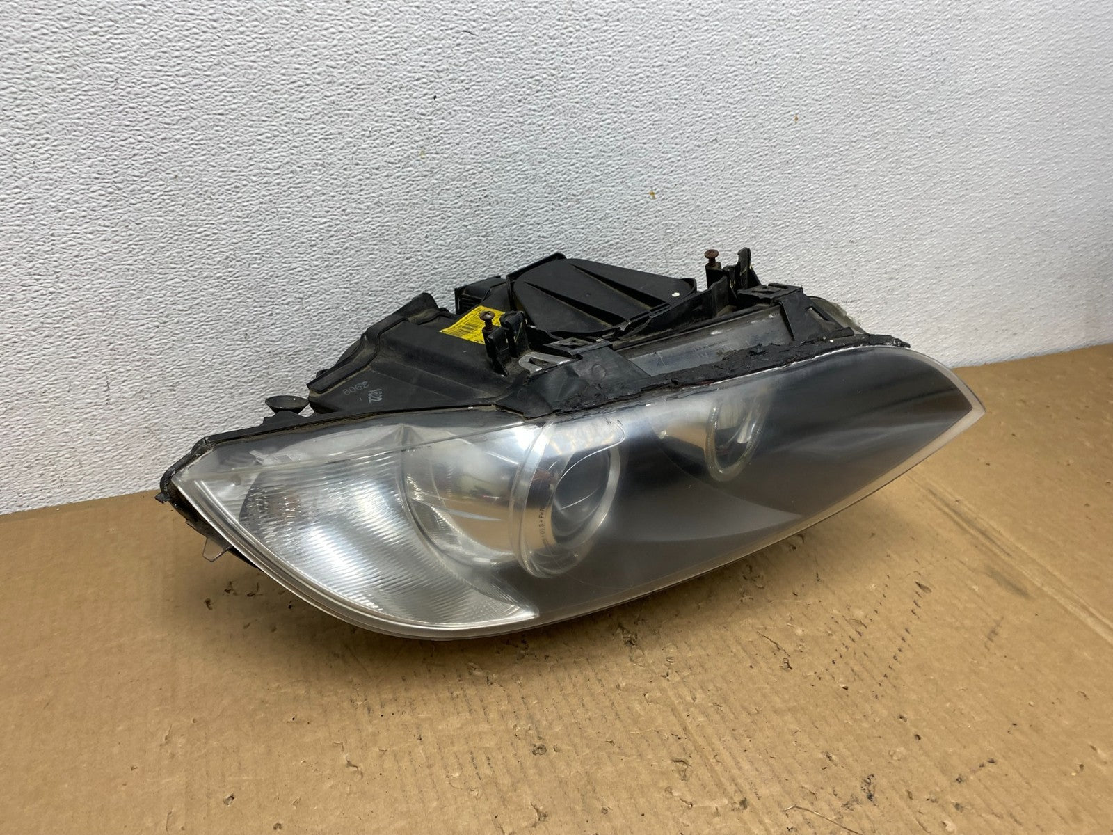 2007-2010 BMW 3-Series Coupe 335i Right Passenger Headlight Xenon HID AD1063 DW2