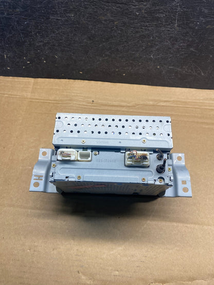 2003 to 2006 Toyota Tundra Sequoia AM/FM Radio CD Player ah4805 DG5
