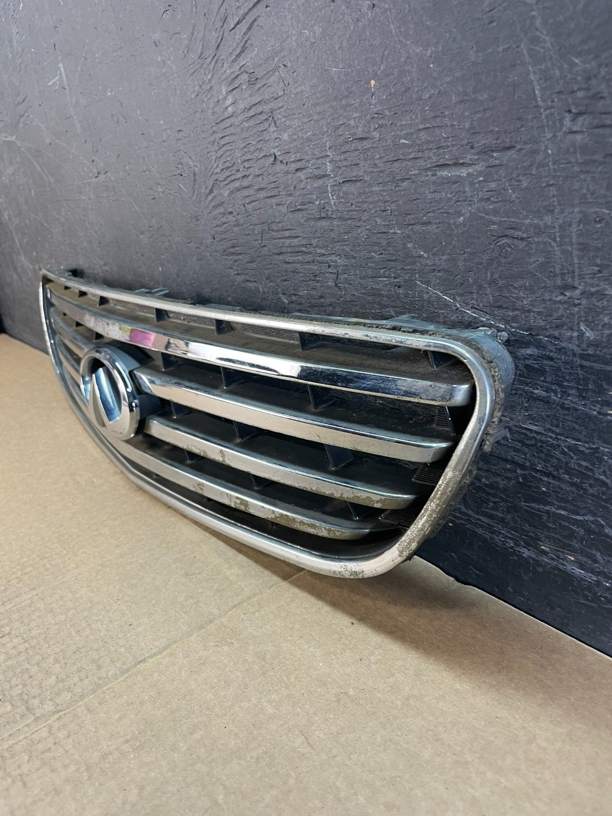 2002 2003 2004 Infiniti I35 Sedan Front Upper Grill Grille AF51941