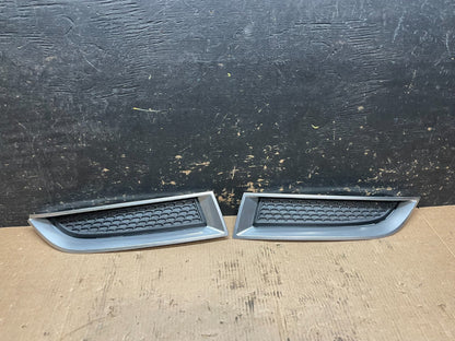 2013 to 2016 GMC Acadia Right+Left Set Upper Bumper Grille Cover OEM Z6002 DG0