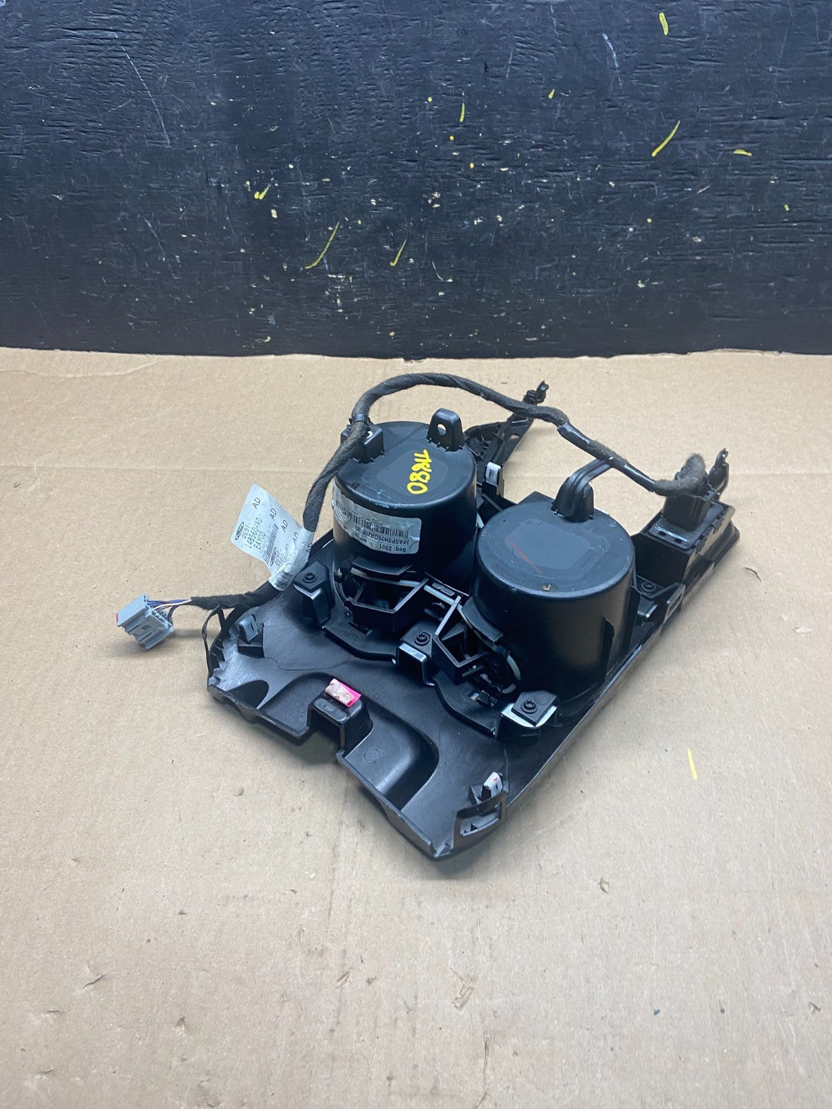 2013 to 2016 Ford Fusion Front Center Console Cup Holder Cupholder OEM t1880 DG3