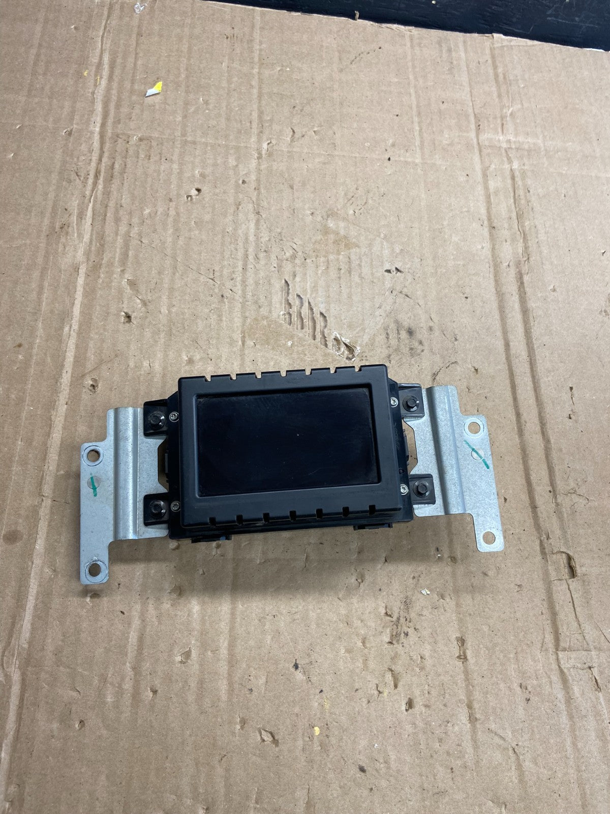 2012 to 2014 Ford Explorer Radio Information Display Screen AD7239 DG0