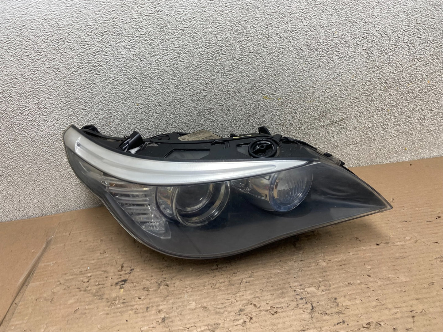 2008 to 2010 Bmw 5 Series 535I 550I AFS Xenon Hid Right Headlight Oem AA9736 DW0