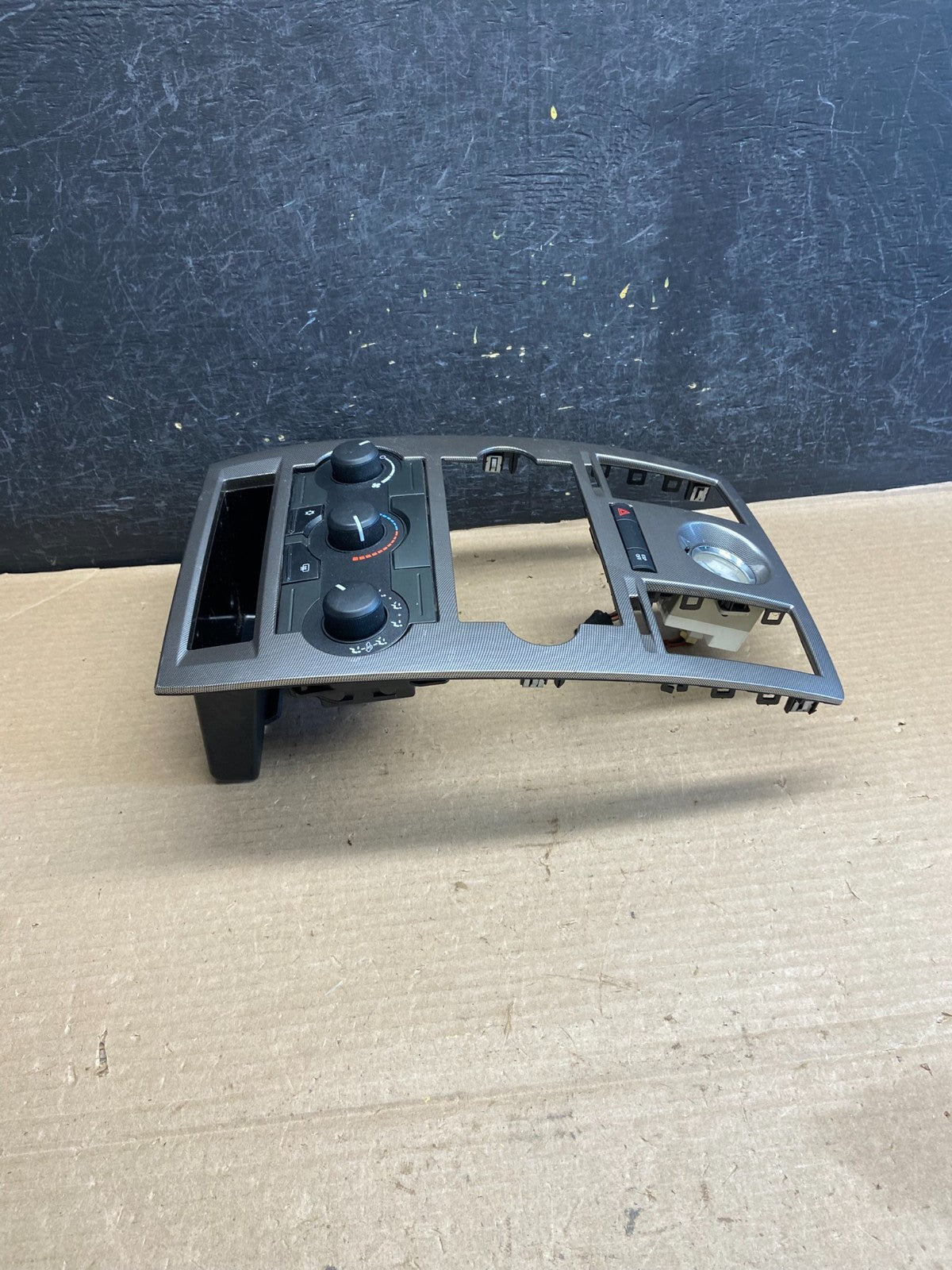 2005 to 2007 Chrysler 300 Dash Heater A/C Climate Control Radio Panel ah3524 DG3