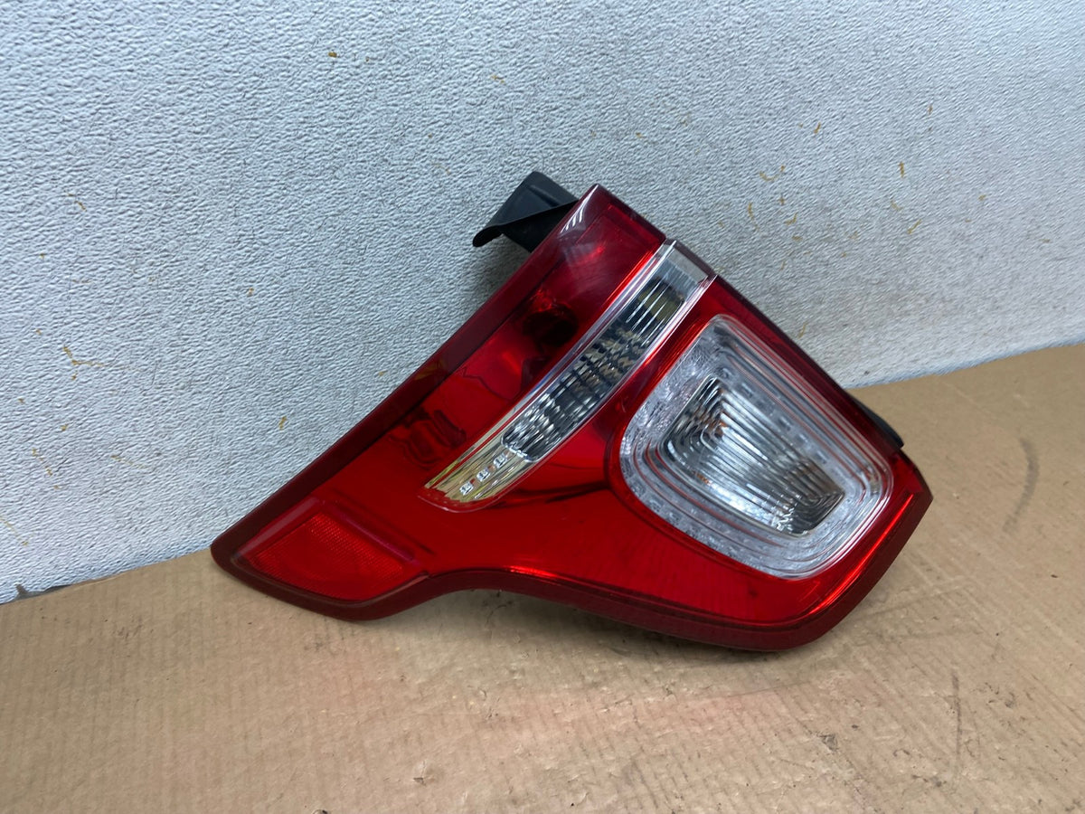 2011 2012 2013 2014 2015 Ford Explorer Left Driver LH Side Tail light AI7872 LK2