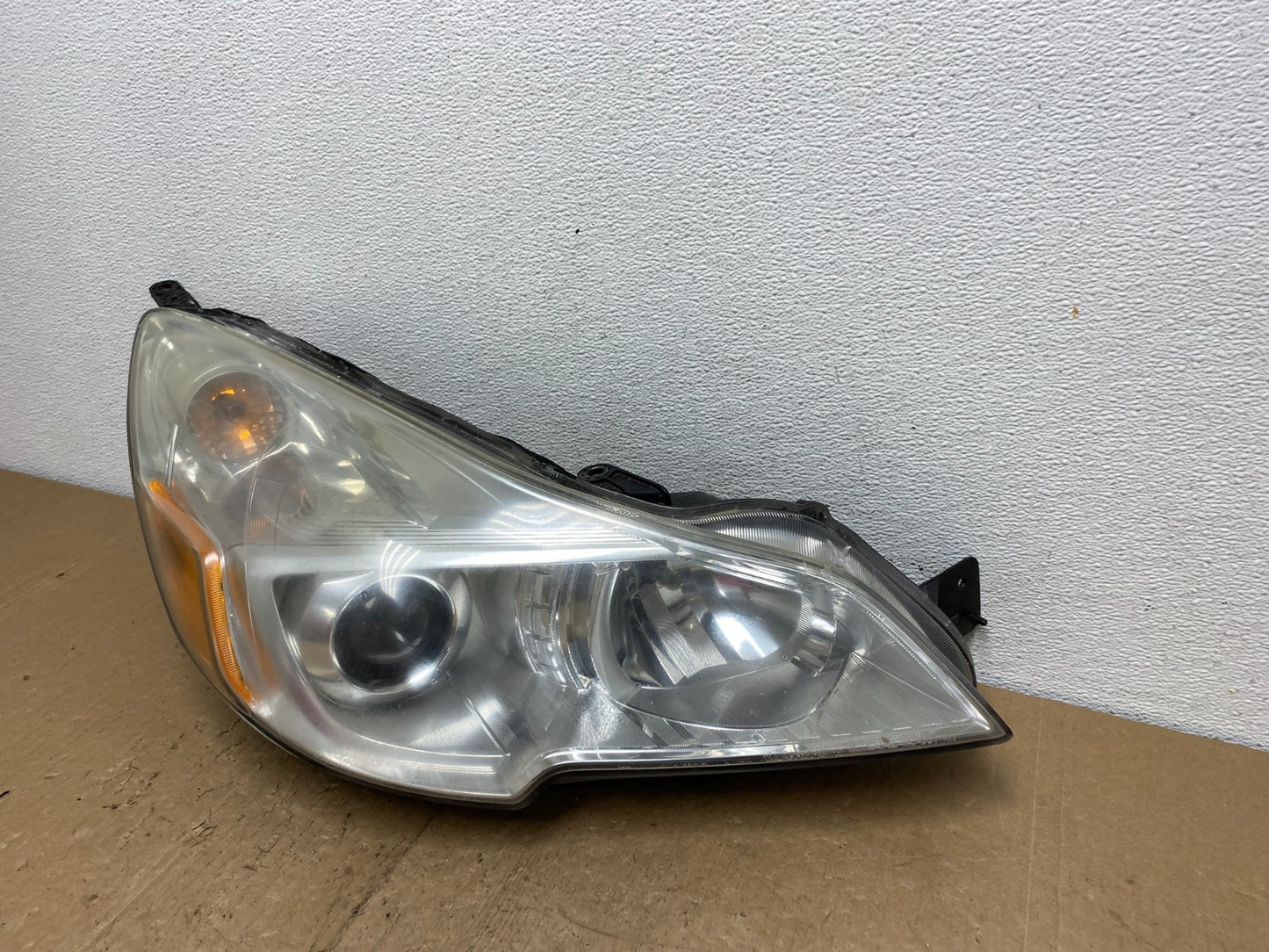 2013 - 2014 Subaru Legacy Outback Right Passenger Headlight AC6057 DW1