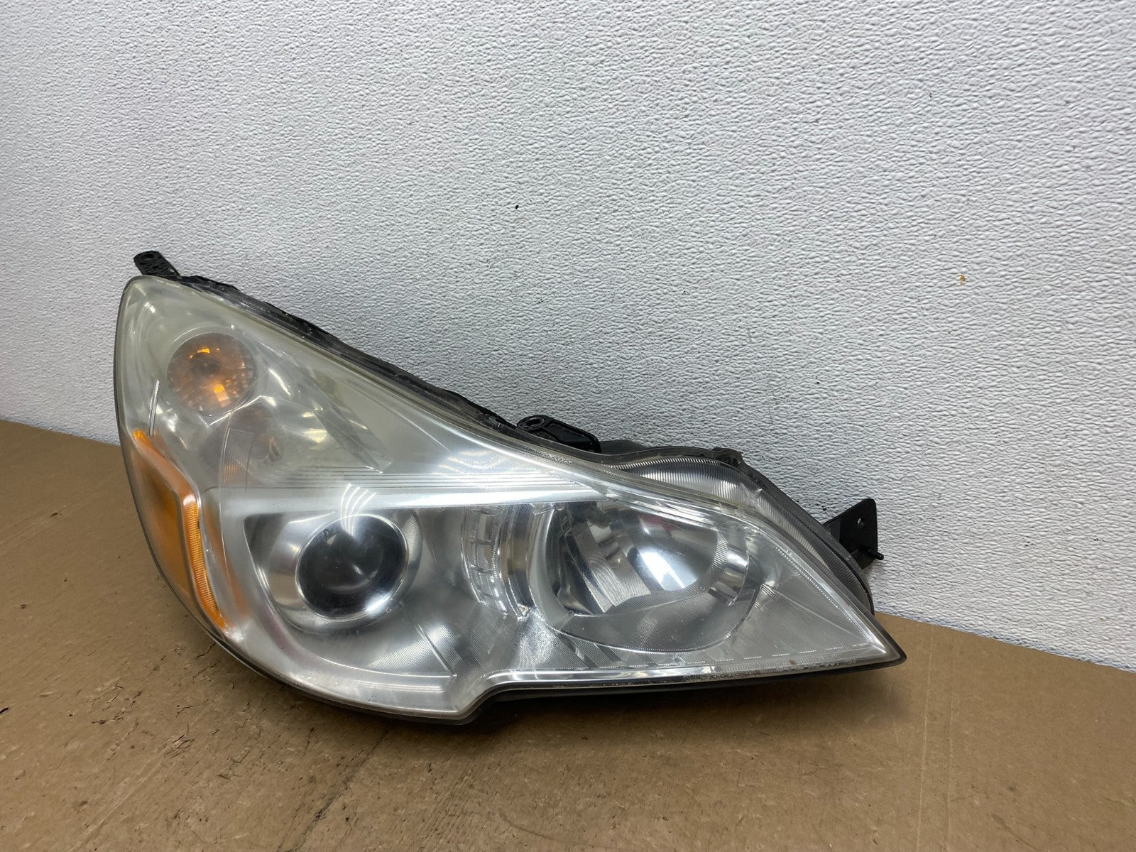 2013 - 2014 Subaru Legacy Outback Right Passenger Headlight AC6057 DW1
