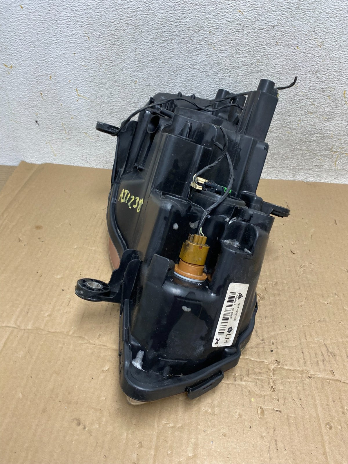 2008 to 2016 Chrysler Town and Country Left Driver Lh Side Headlight AI1238 DW7