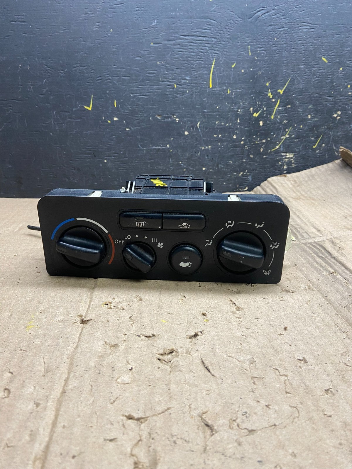 2001-2003 Toyota Sienna A/C Climate Heater Temperature Control Air Vent X1865 DG0