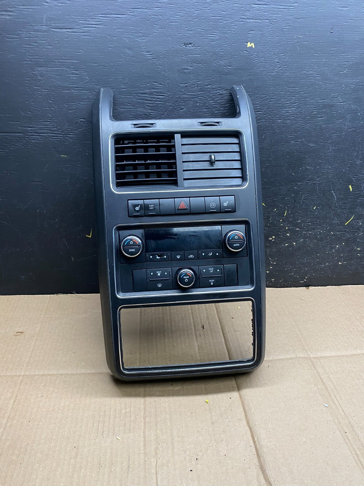 2009 2010 Dodge Journey Center Dash A/C AC Climate Control Bezel Trim  aa4529 DG0